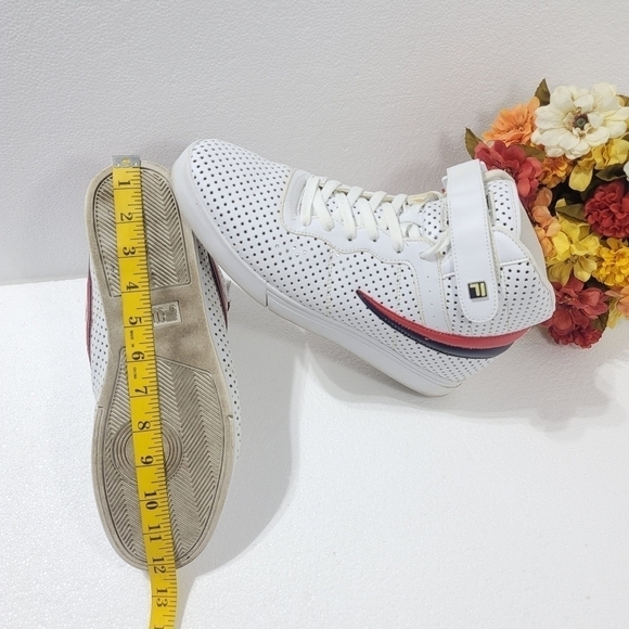 FILA MEN'S WHITE SNEAKERS SZ.11 - Picture 6 of 8